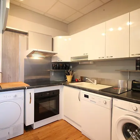 Confortable T3 Avec Wi-fi A 200m Des Thermes - 5 Couchages Max - Fr-1-608-260