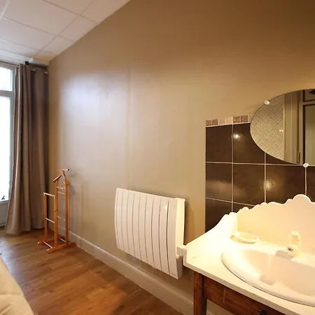 Confortable T3 Avec Wi-fi A 200m Des Thermes - 5 Couchages Max - Fr-1-608-260 La Bourboule